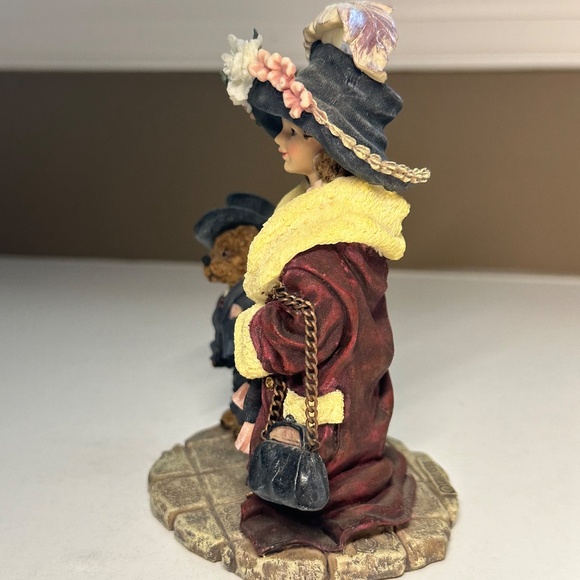 Yesterday's Child, The Dollstone Collection, Style 3529, Amy and Edmund Momma's - Picture 2 of 8